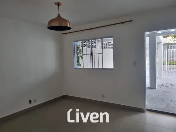 CASA À VENDA COM 2 QUARTOS, 110 M² - VISTA VERDE!!