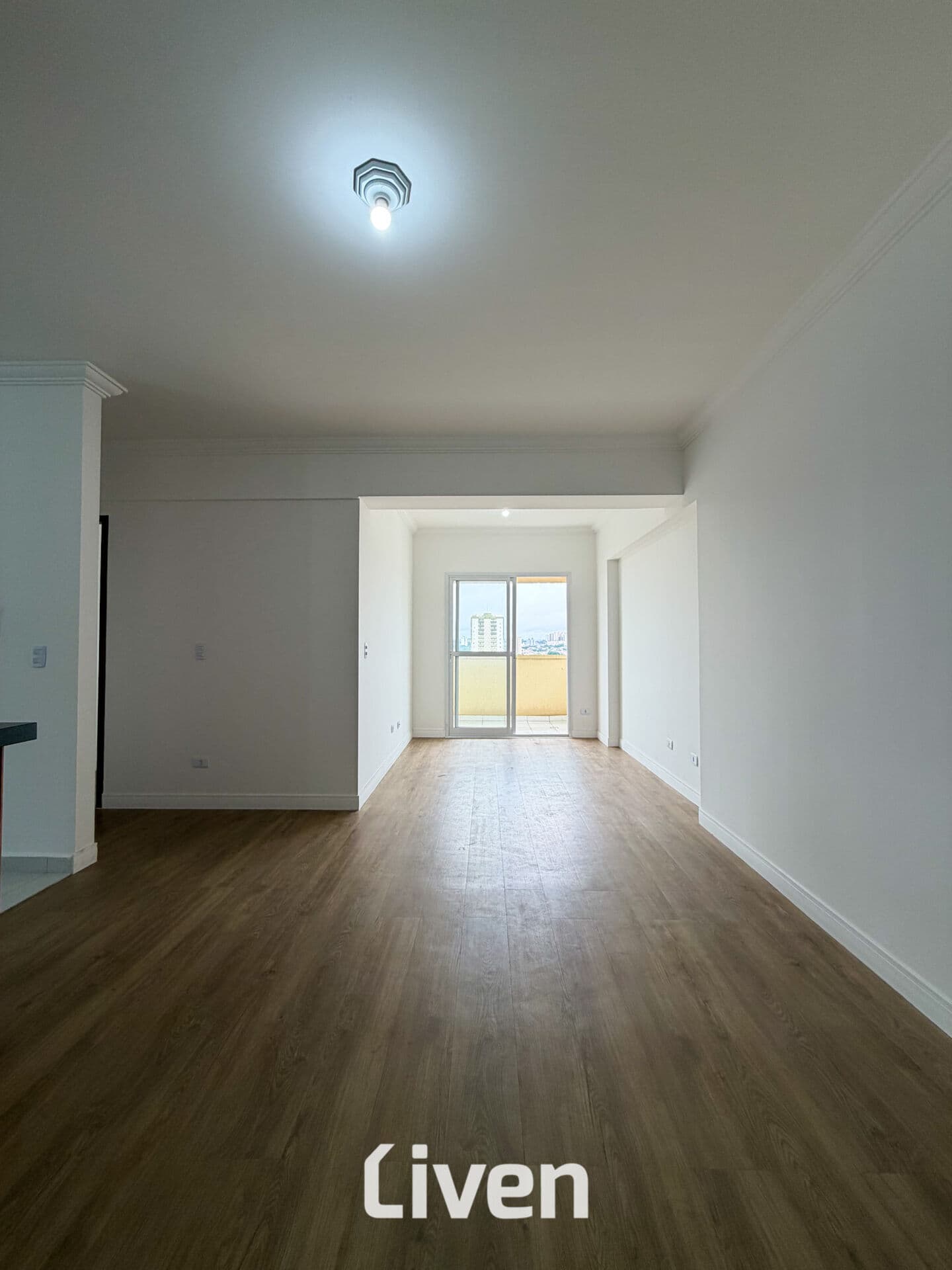 APARTAMENTO À VENDA COM 2 QUARTOS, 72m²