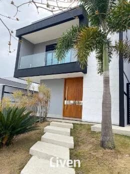 SOBRADO EM CONDOMÍNIO À VENDA COM 3 QUARTOS, 291M²
