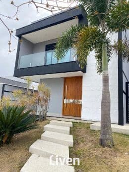 SOBRADO EM CONDOMÍNIO À VENDA COM 3 QUARTOS, 291M²