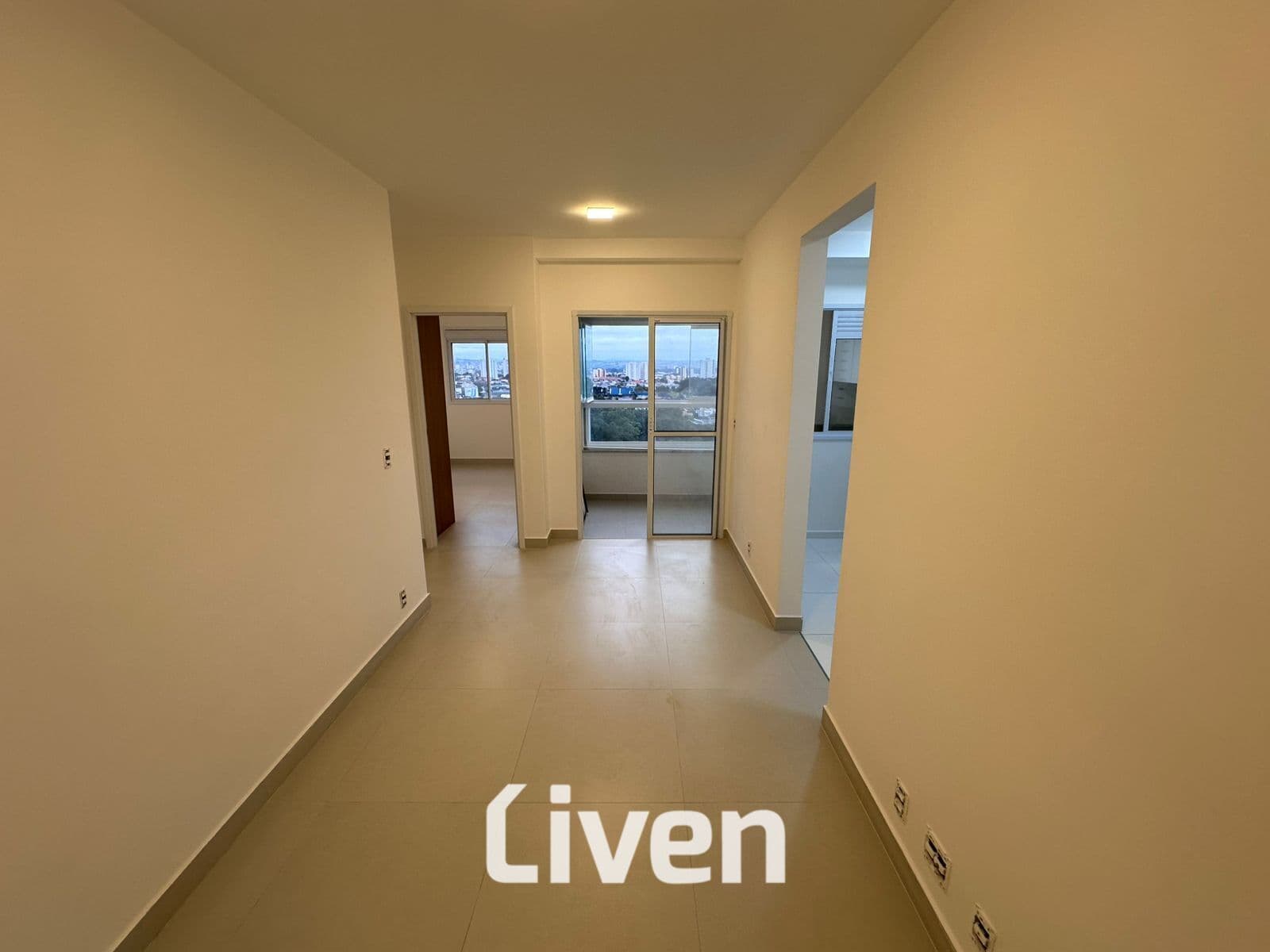 APARTAMENTO À VENDA COM 2 QUARTOS, 64M² NO VILLA BRANCA