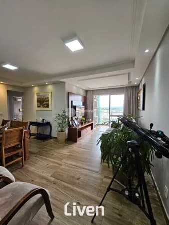 Apartamento - 3 dormitórios - Vista Livre - 90m²