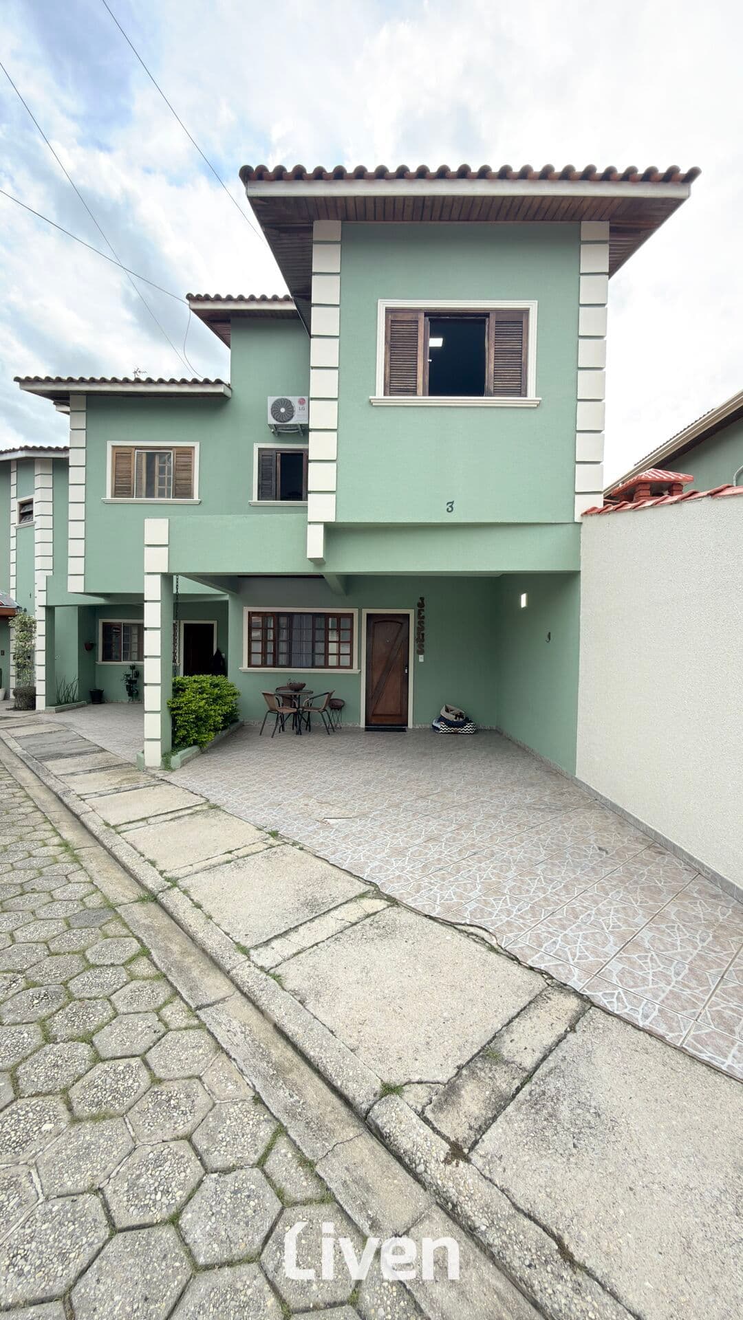 SOBRADO À VENDA EM CONDOMÍNIO FECHADO, 3 QUARTOS, 100 M² - JARDIM PARAÍSO!!