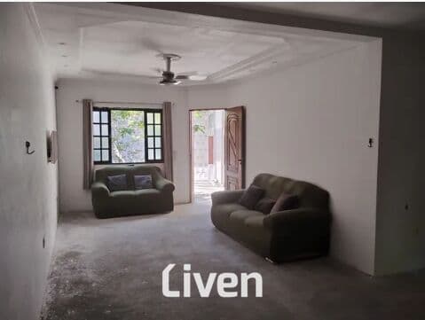 SOBRADO À VENDA, 2 QUARTOS, 161 M²!!