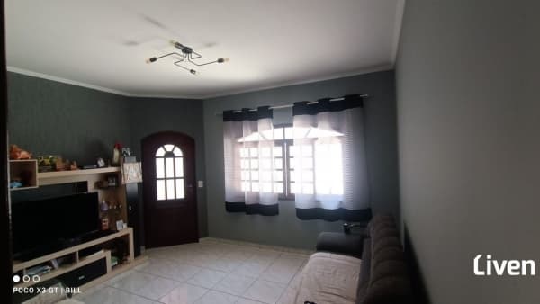 Linda casa no Villa Branca!!