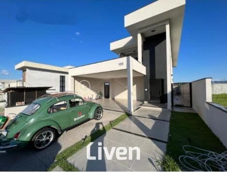 SOBRADO À VENDA, CONDOMÍNIO FECHADO, 3 QUARTOS, 300 M² !!