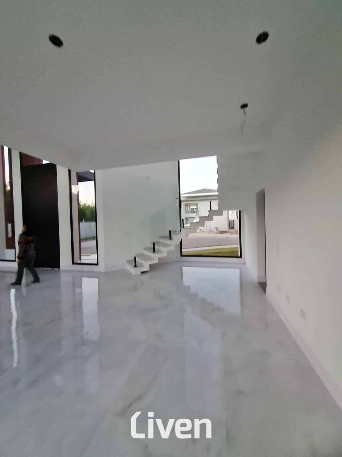 CASA EM CONDOMÍNIO À VENDA COM 4 QUARTOS, 500M²