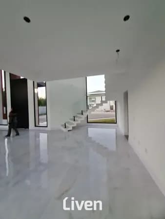CASA EM CONDOMÍNIO À VENDA COM 4 QUARTOS, 500M²