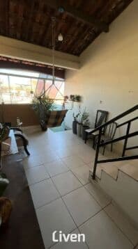 SOBRADO À VENDA COM 2 QUARTO, 250M²