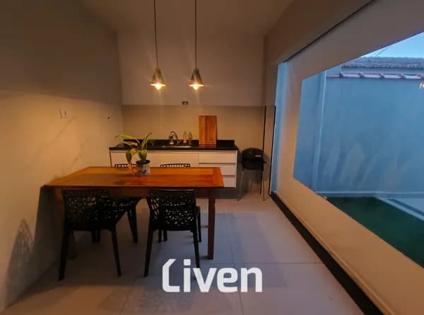 Casa em Conjunto Residencial Trinta e Um de Março, São José dos Campos/SP