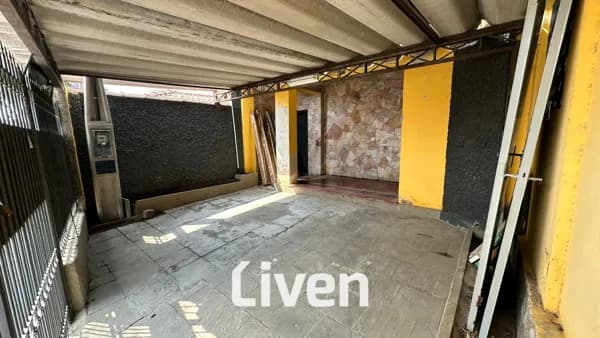 CASA À VENDA, 3 QUARTOS, 300 M²!!