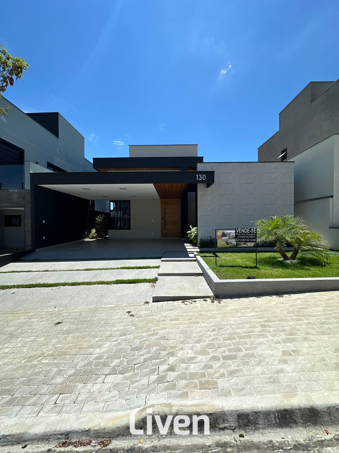 CASA À VENDA DE 3 QUARTOS, 150M²