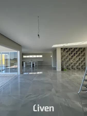 SOBRADO À VENDA, CONDOMÍNIO FECHADO, 4 QUARTOS, 568 M²!!
