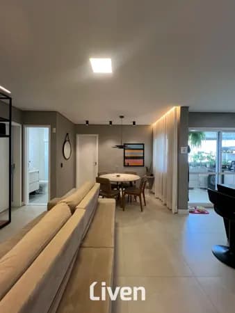 APARTAMENTO À VENDA COM 2 QUARTOS, 65M²