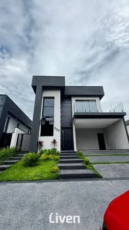 SOBRADO À VENDA EM CONDOMÍNIO FECHADO COM 3 QUARTOS, 190 M² - RESIDENCIAL MALIBU!!