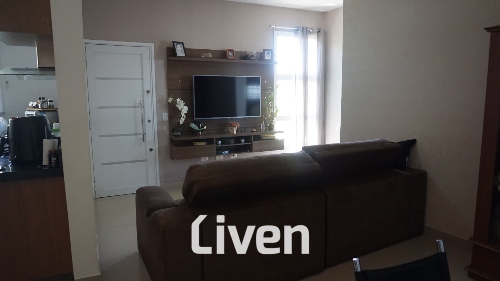 CASA À VENDA, 4 QUARTOS, 175 M²!!