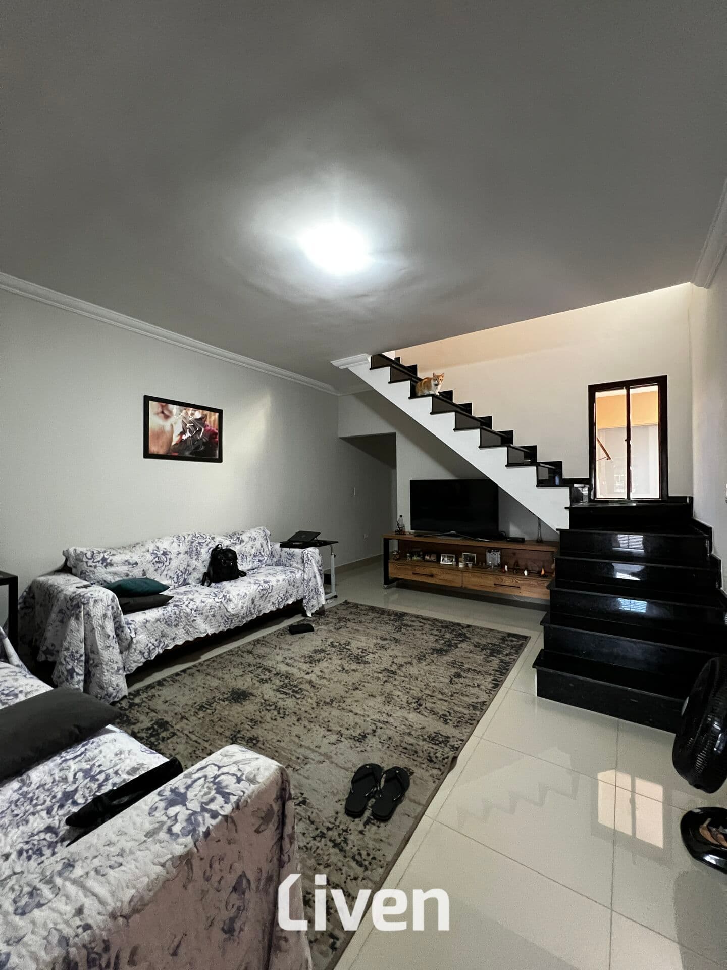 SOBRADO À VENDA, 3 QUARTOS, 204 M²!!