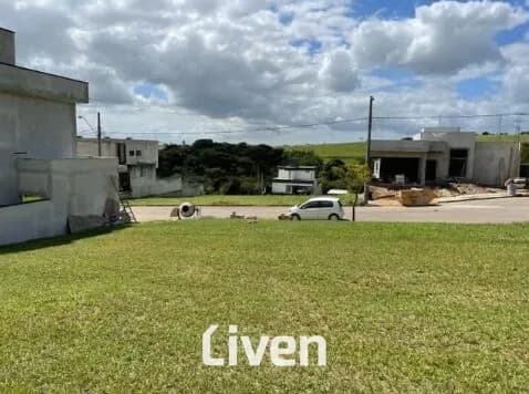 TERRENO EM CONDOMÍNIO À VENDA DE 300M²