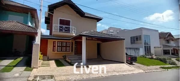 SOBRADO À VENDA, CONDOMÍNIO FECHADO, 3 QUARTOS, 300 M²!!