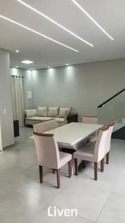 SOBRADO À VENDA, 2 QUARTOS, 240 M²!!