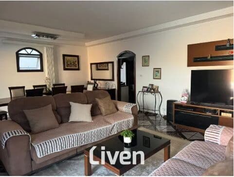 CASA À VENDA COM 3 QUARTOS, 180 M² - VILA INDUSTRIAL!!
