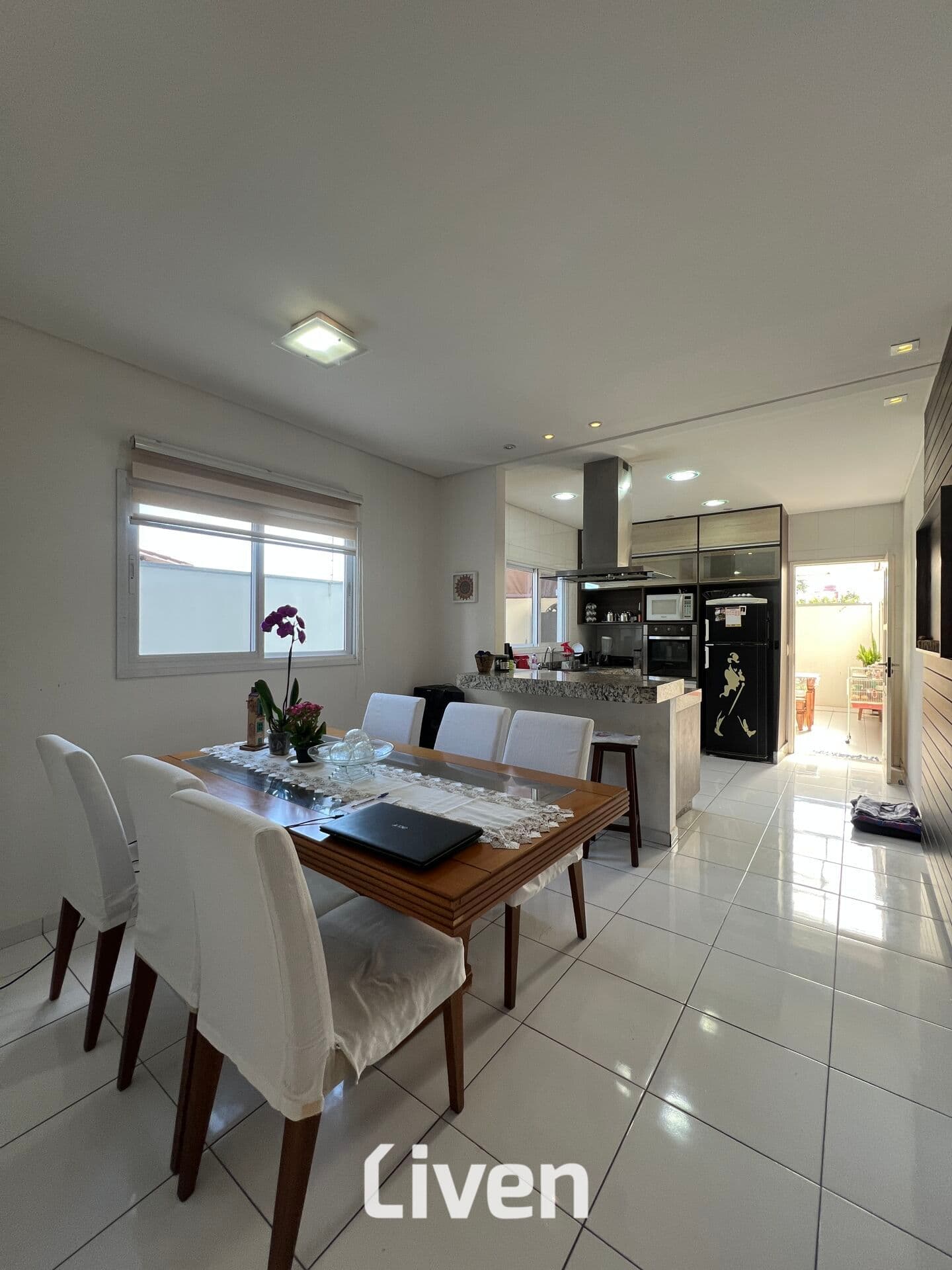 SOBRADO À VENDA COM 3 QUARTOS, 170M²