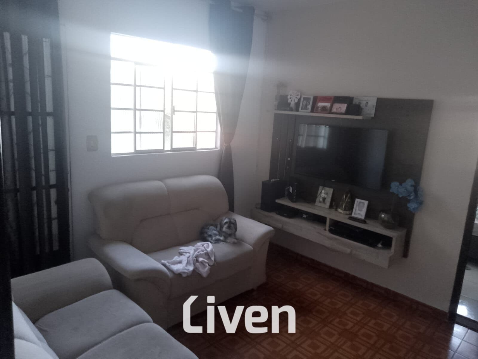 SOBRADO À VENDA COM 3 QUARTOS, 300M²