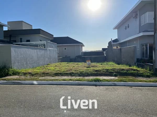 TERRENO EM CONDOMÍNIO À VENDA DE 250M²