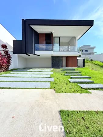 CASA À VENDA COM 4 QUARTOS, 220M²