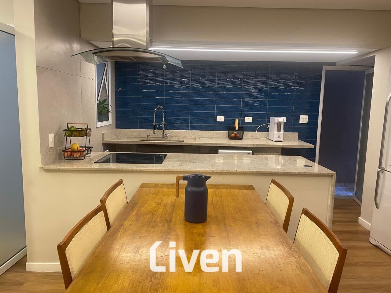 SOBRADO À VENDA COM 4 QUARTOS, 105M²