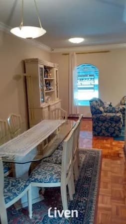 CASA À VENDA COM 3 QUARTOS, 250M²