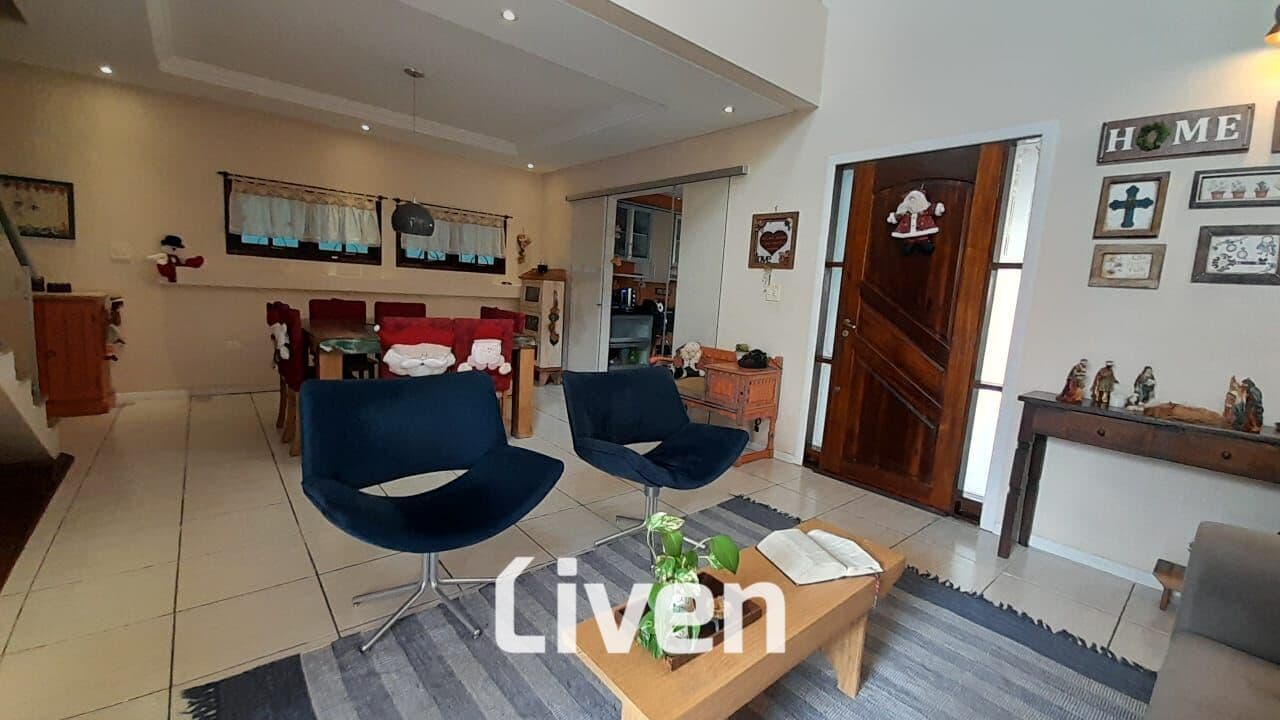CASA À VENDA COM 3 QUARTOS, 206 M² - CIDADE JARDIM!!