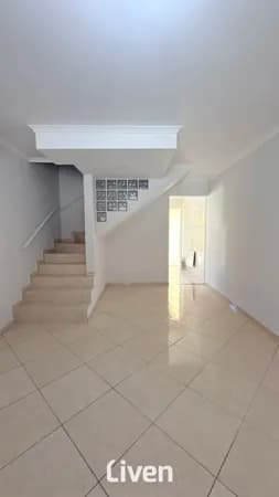 Casa de Condomínio em Jacareí - Parque Califórnia