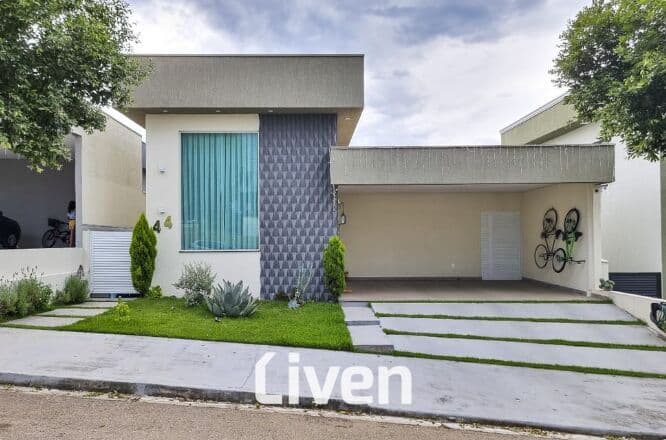 CASA EM CONDOMÍNIO À VENDA COM 3 QUARTOS, 158M²