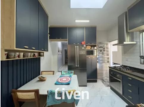 CASA À VENDA COM 3 QUARTOS, 100 M² - JARDIM DAS INDÚSTRIAS!!