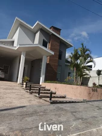 SOBRADO EM CONDOMÍNIO À VENDA COM 3 QUARTOS, 300M²