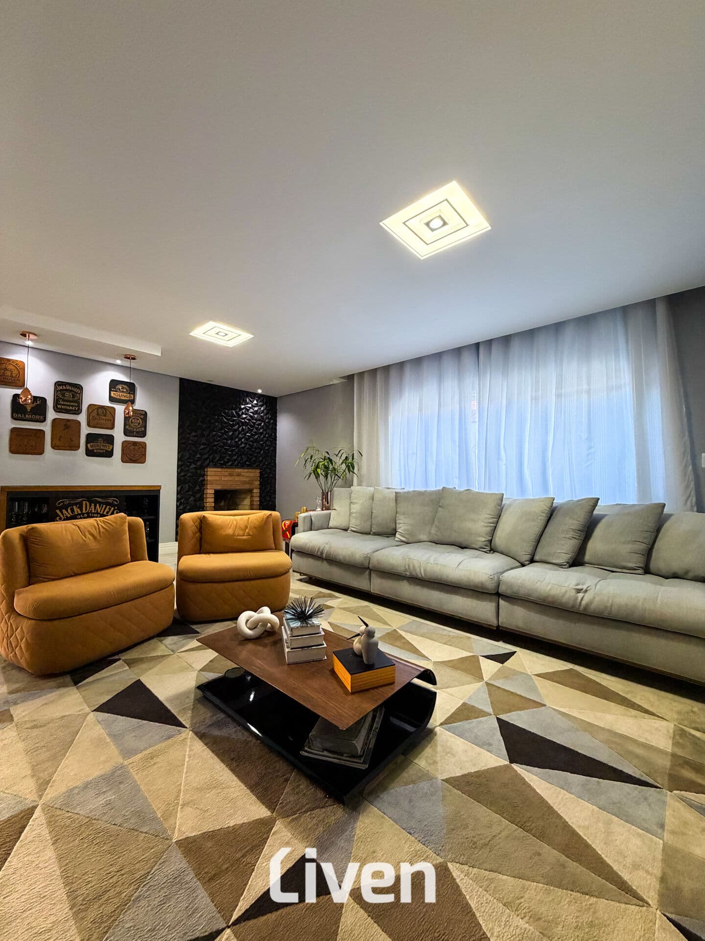 Casa de 4 dormitórios sendo 2 suítes no Urbanova
