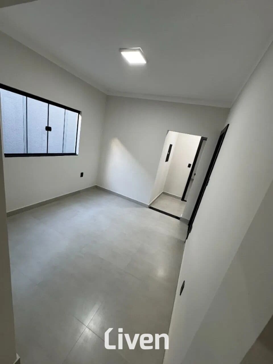 CASA À VENDA COM 3 QUARTOS, 190 M² - BOSQUE DOS EUCALIPTOS!!