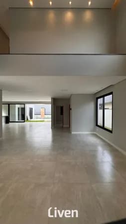 SOBRADO À VENDA, CONDOMÍNIO FECHADO, 3 QUARTOS, 450 M²!!