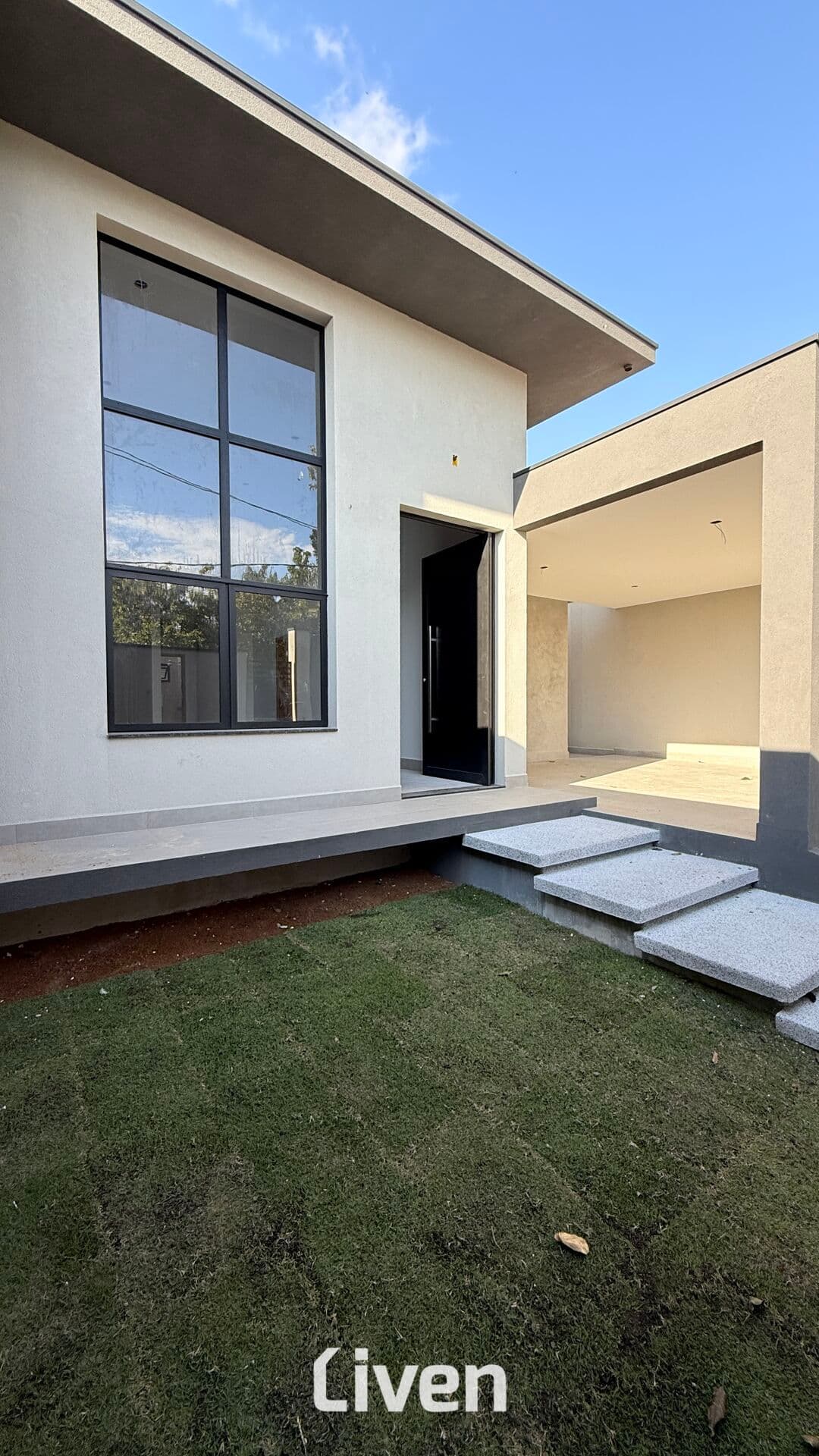 CASA À VENDA COM 3 QUARTOS, 174 M² - VILLA BRANCA!!