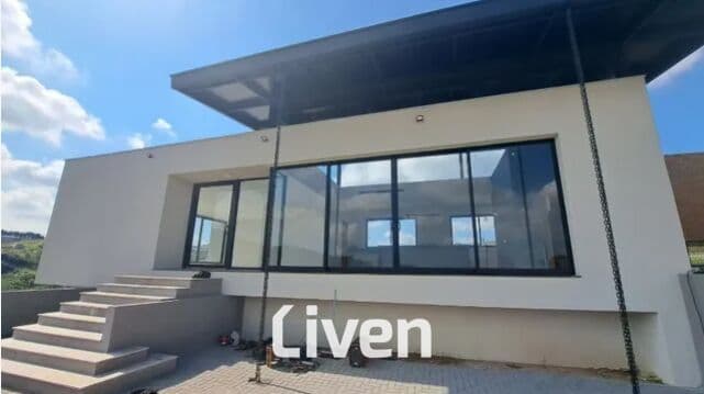 CASA À VENDA, CONDOMÍNIO FECHADO, 3 QUARTOS, 1200 M²!!