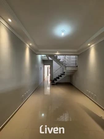 SOBRADO À VENDA, 3 QUARTOS, 125 M²!!
