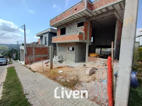 SOBRADO À VENDA COM 3 QUARTOS, 230M²