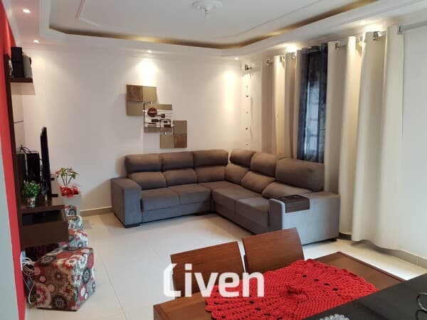 CASA À VENDA, 3 DORMITÓRIOS, 200 M²!!
