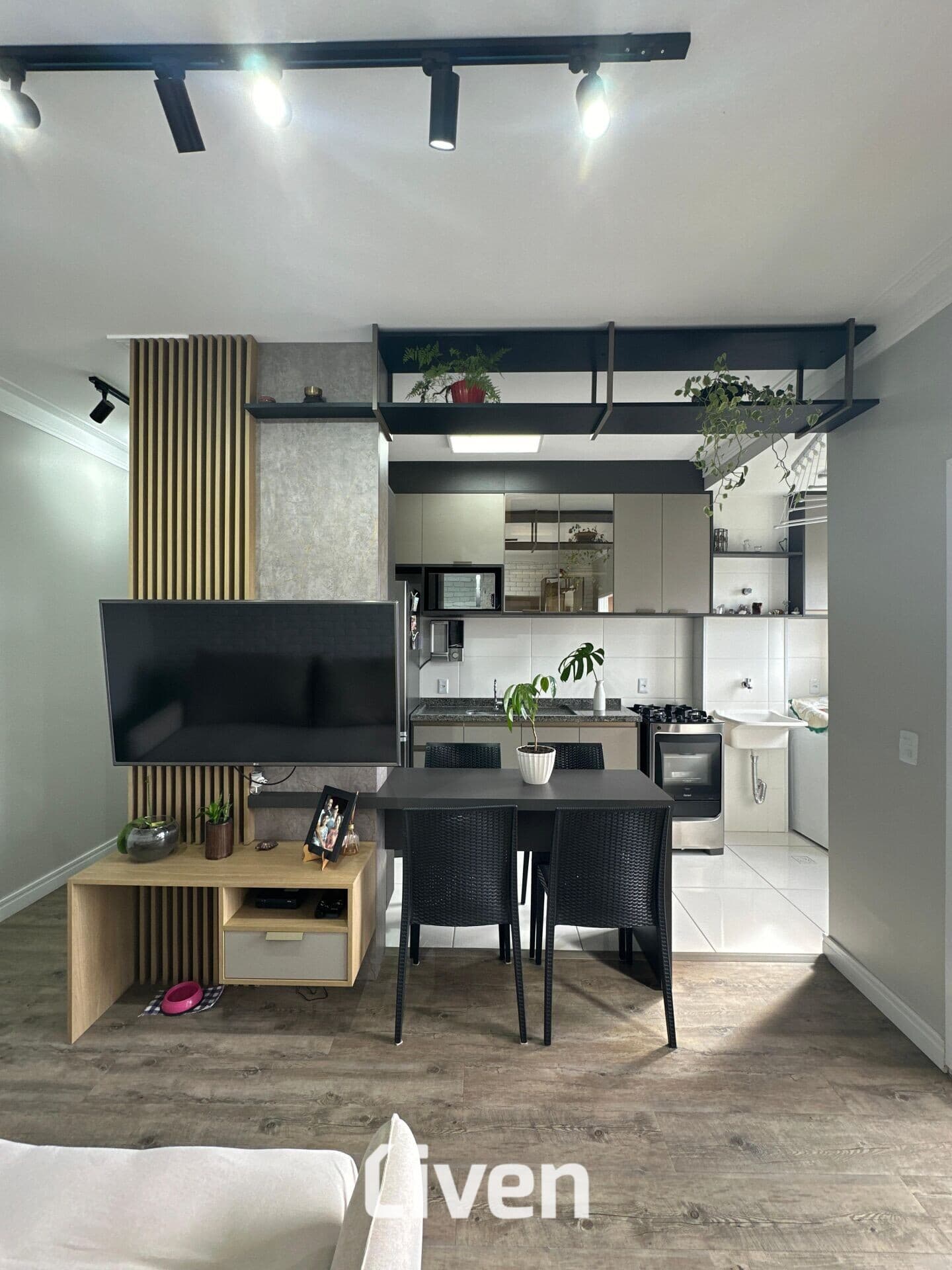 APARTAMENTO À VENDA 2 QUARTOS, 52M²