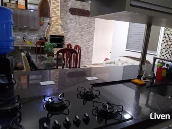 CASA À VENDA COM 2 QUARTOS, 80M²