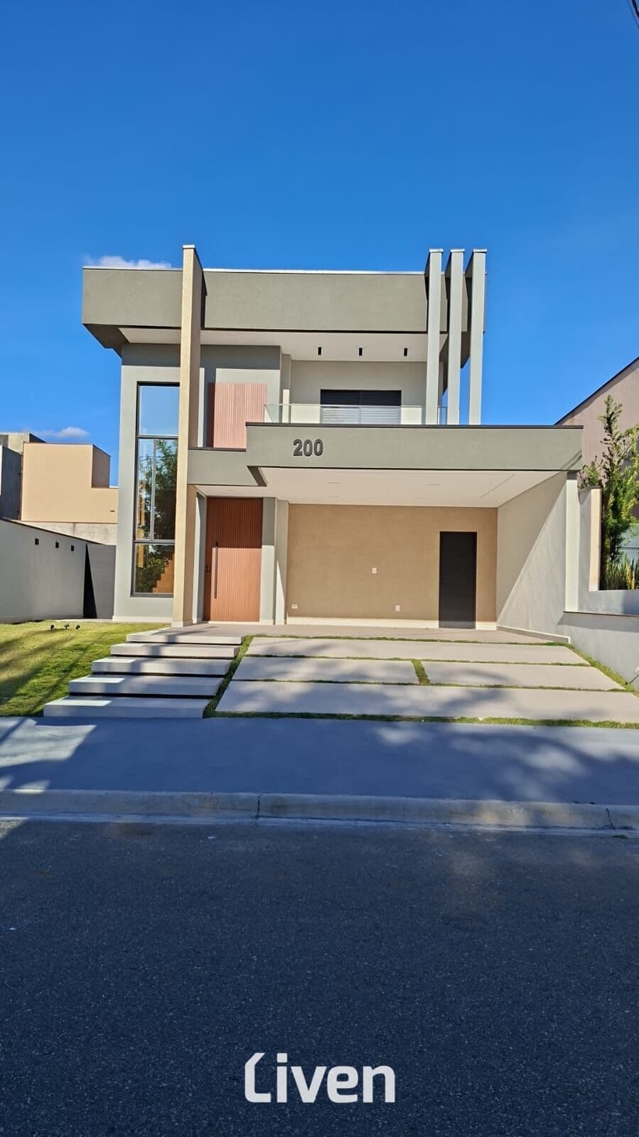 SOBRADO À VENDA COM 4 QUARTOS, CONDOMÍNIO FECHADO, 188 M² - MALIBU!!