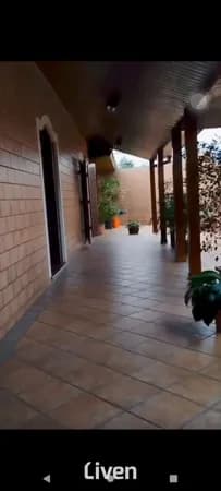 CASA À VENDA 4 QUARTOS SENDO 1 SUÍTE, 322M²