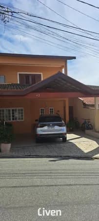 SOBRADO À VENDA EM CONDOMÍNIO FECHADO, 3 QUARTOS, 250 M² - BELL PARK!!