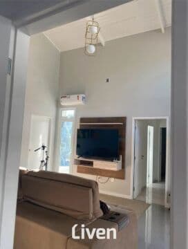 CASA À VENDA EM CONDOMÍNIO FECHADO COM 3 QUARTOS, 160 M² - RECANTO IPPENSEN!!